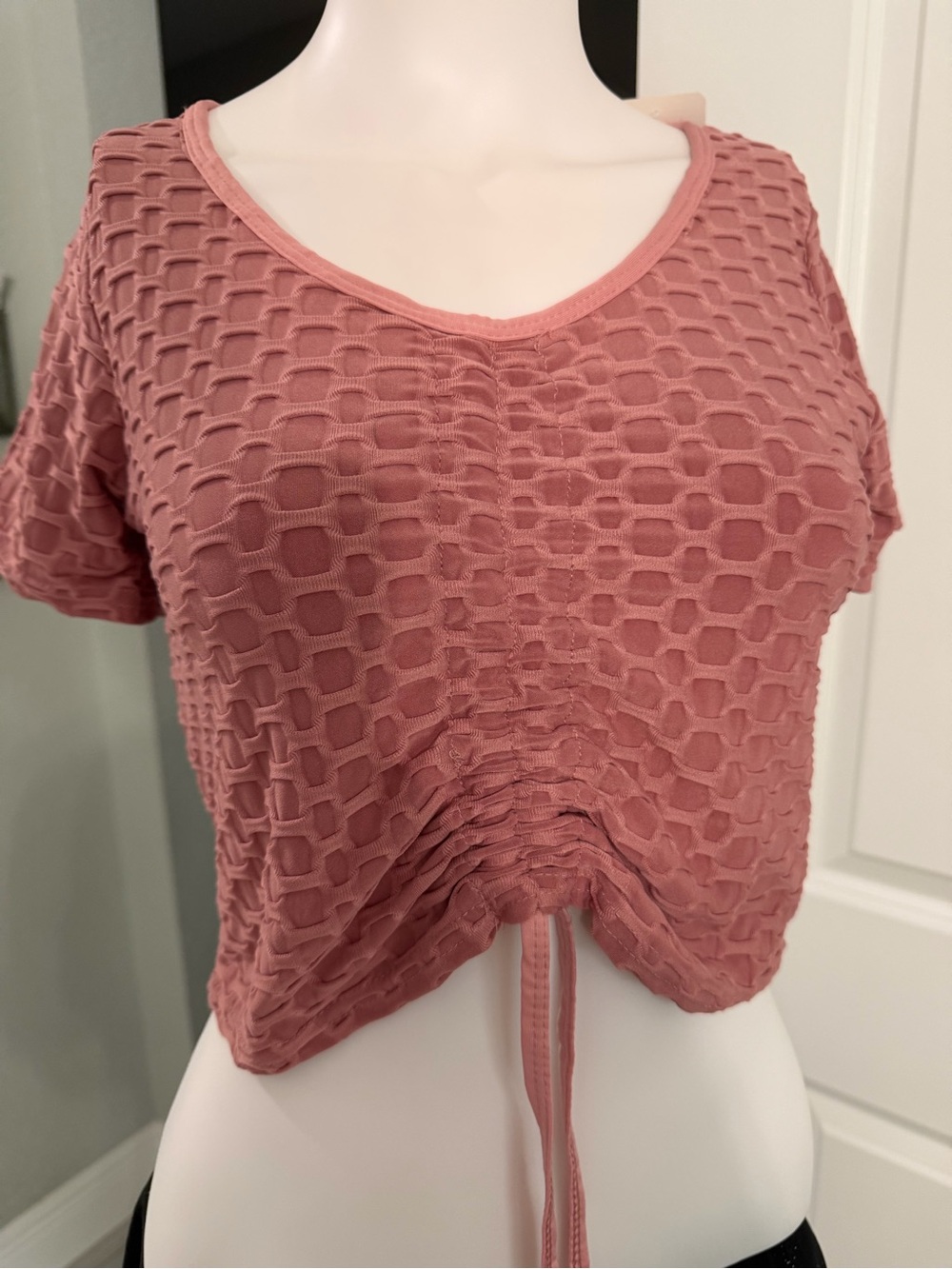 Zhu’s Rose Textured Ruched Drawstring Crop Top